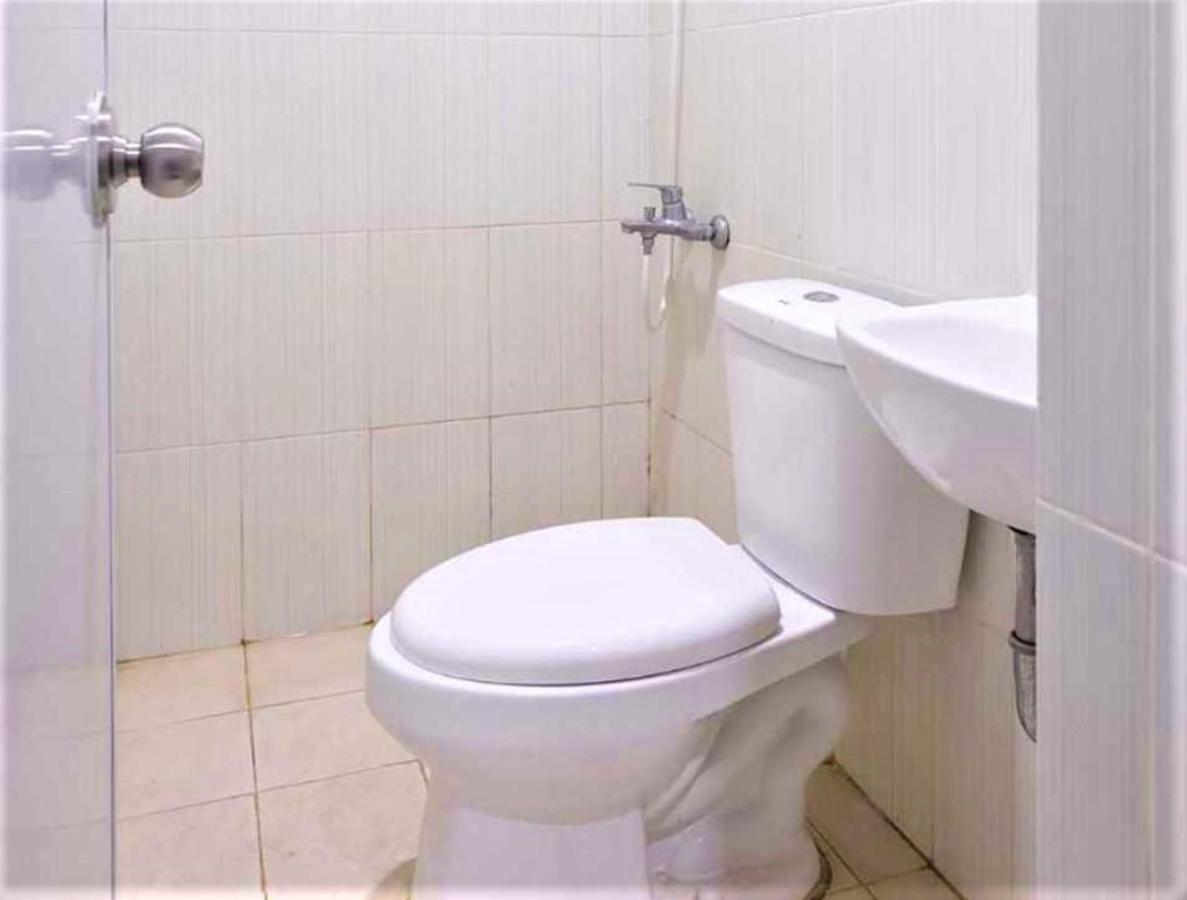 Hotel Giant Kost Tangerang Exteriér fotografie