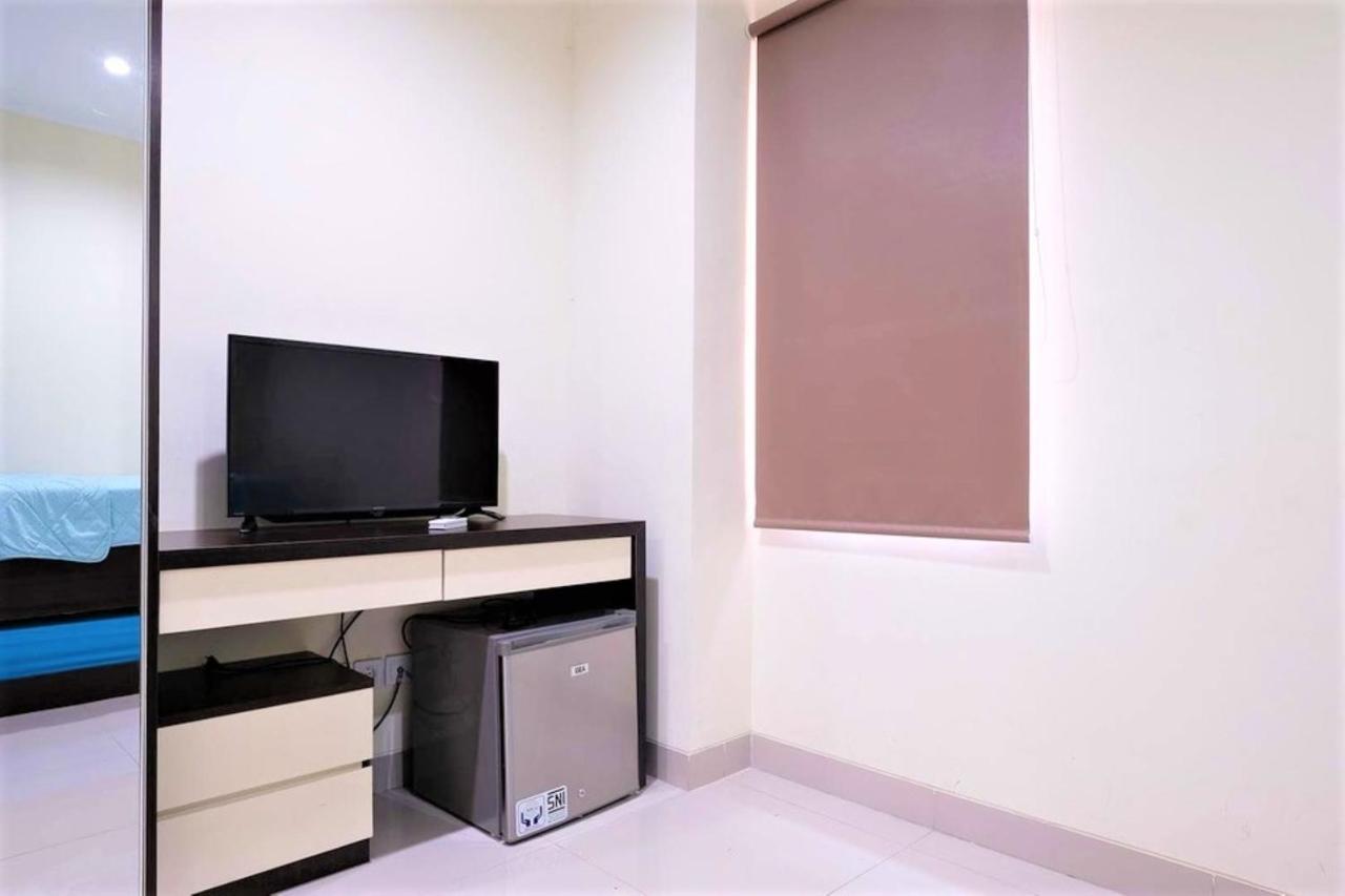 Hotel Giant Kost Tangerang Exteriér fotografie